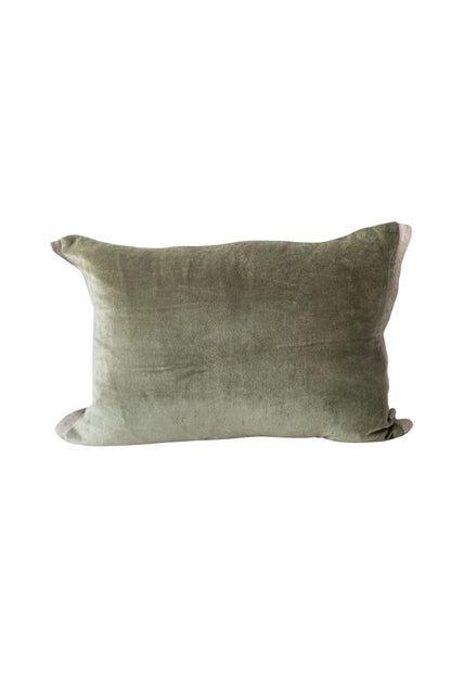 Medicis Cushion - Mousse 35cm x 50cm