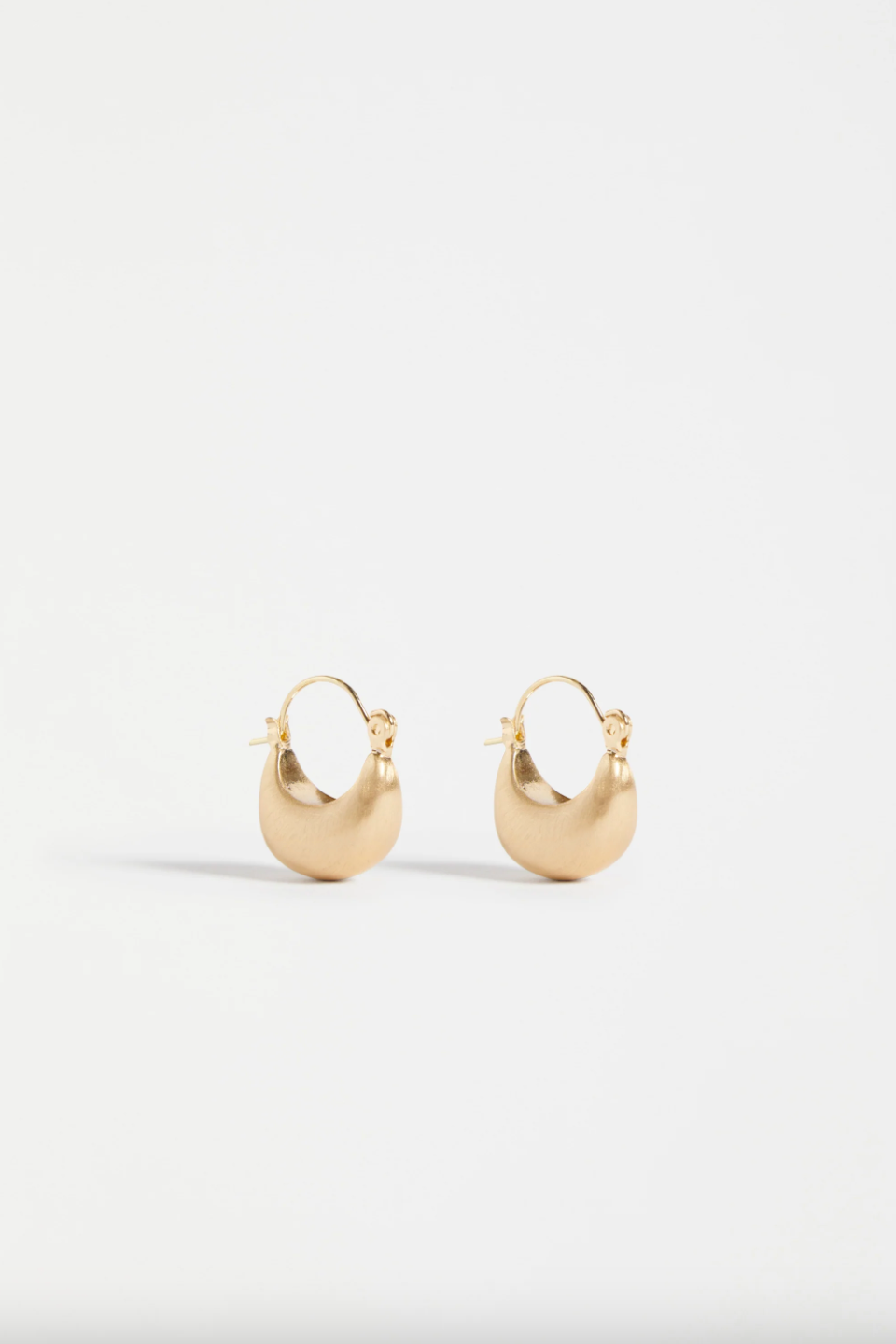 Ellik Short Hoop Earring - Gold