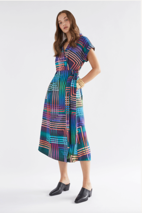 Minnen Wrap Dress - Navy Ligheten Print