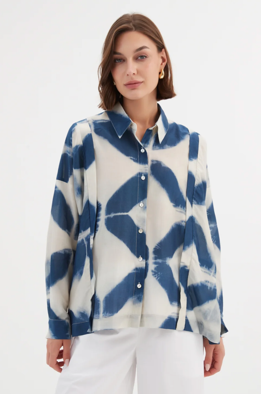 Boxy Pleat Shirt - Blue Diamond Print