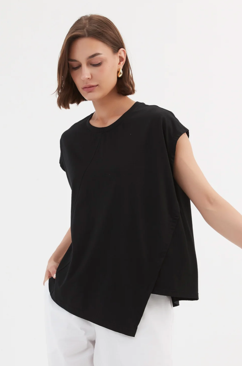 Assymetric Seam Tee - Black