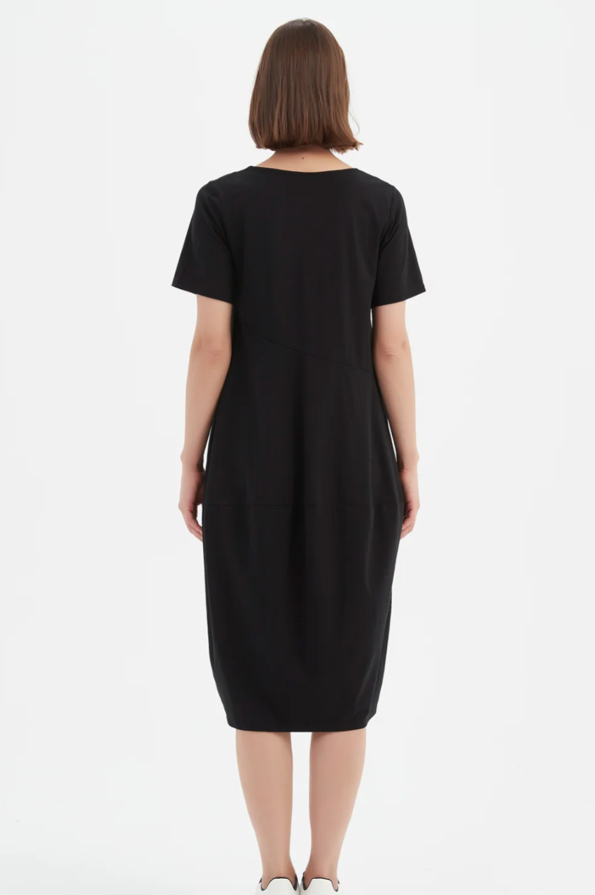 S/S V Neck Diagonal Seam Dress - Black