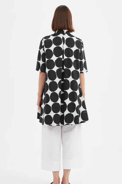 Tuck Back Swing Shirt - Black Spot