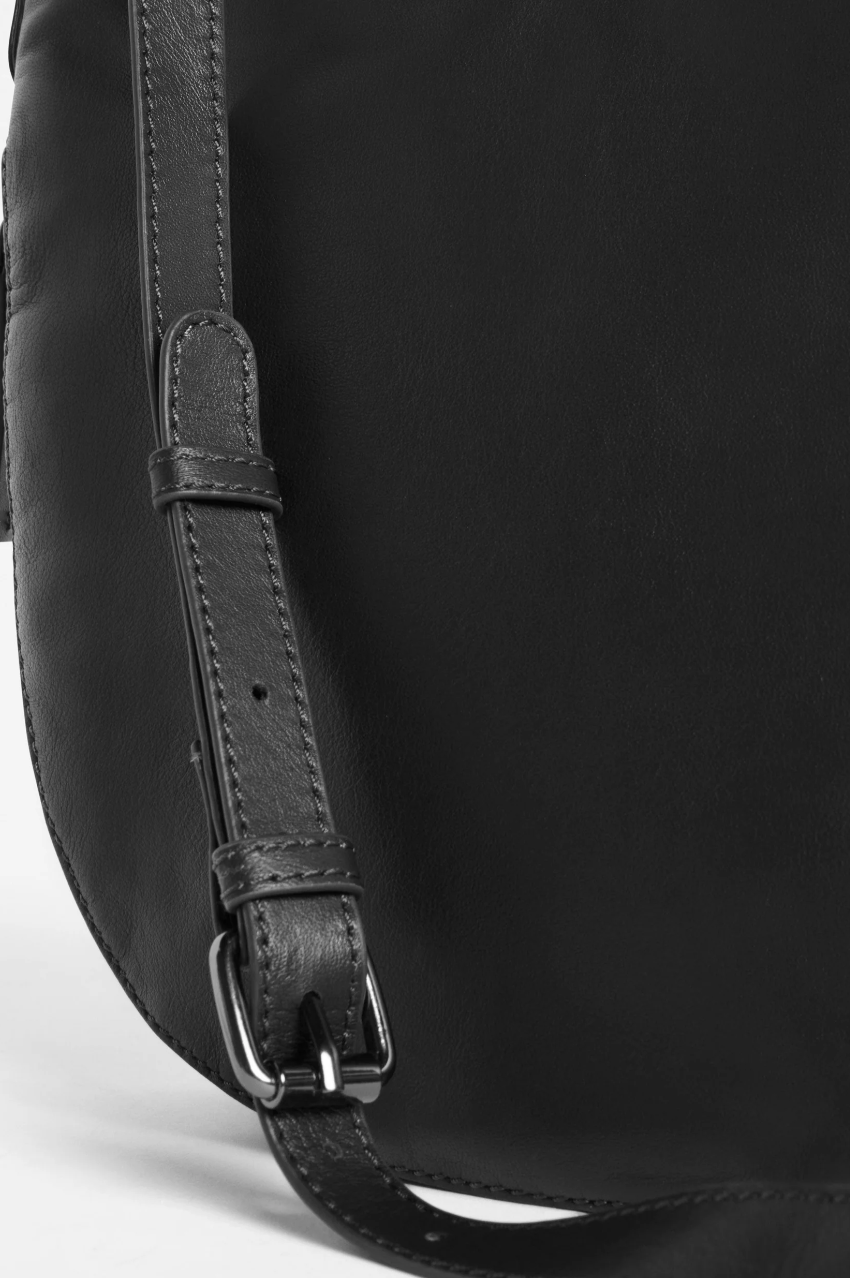 Elk Nors Crossbody - Black